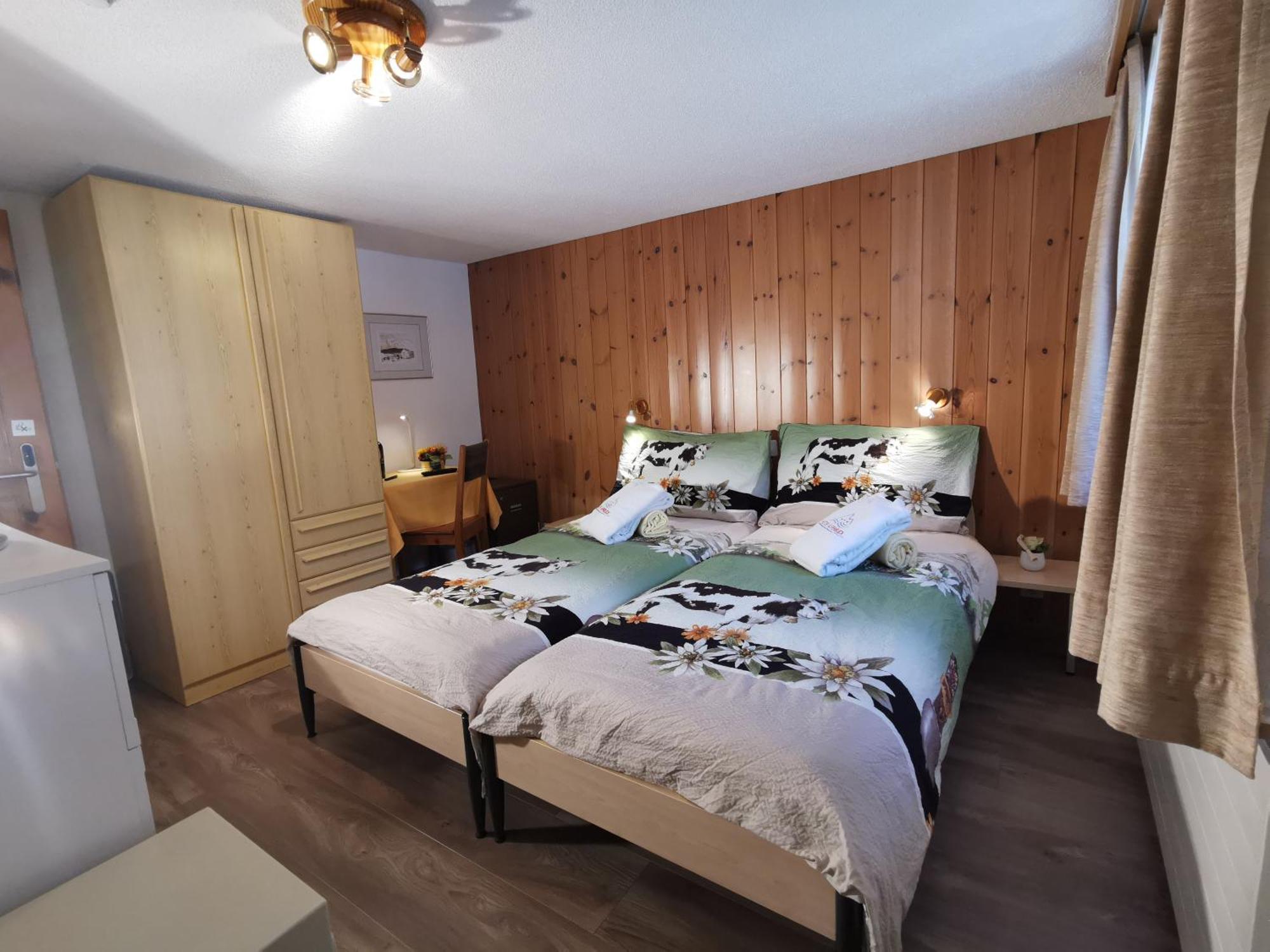 Hotel Walliserhof-Leukerbad-Therme エクステリア 写真