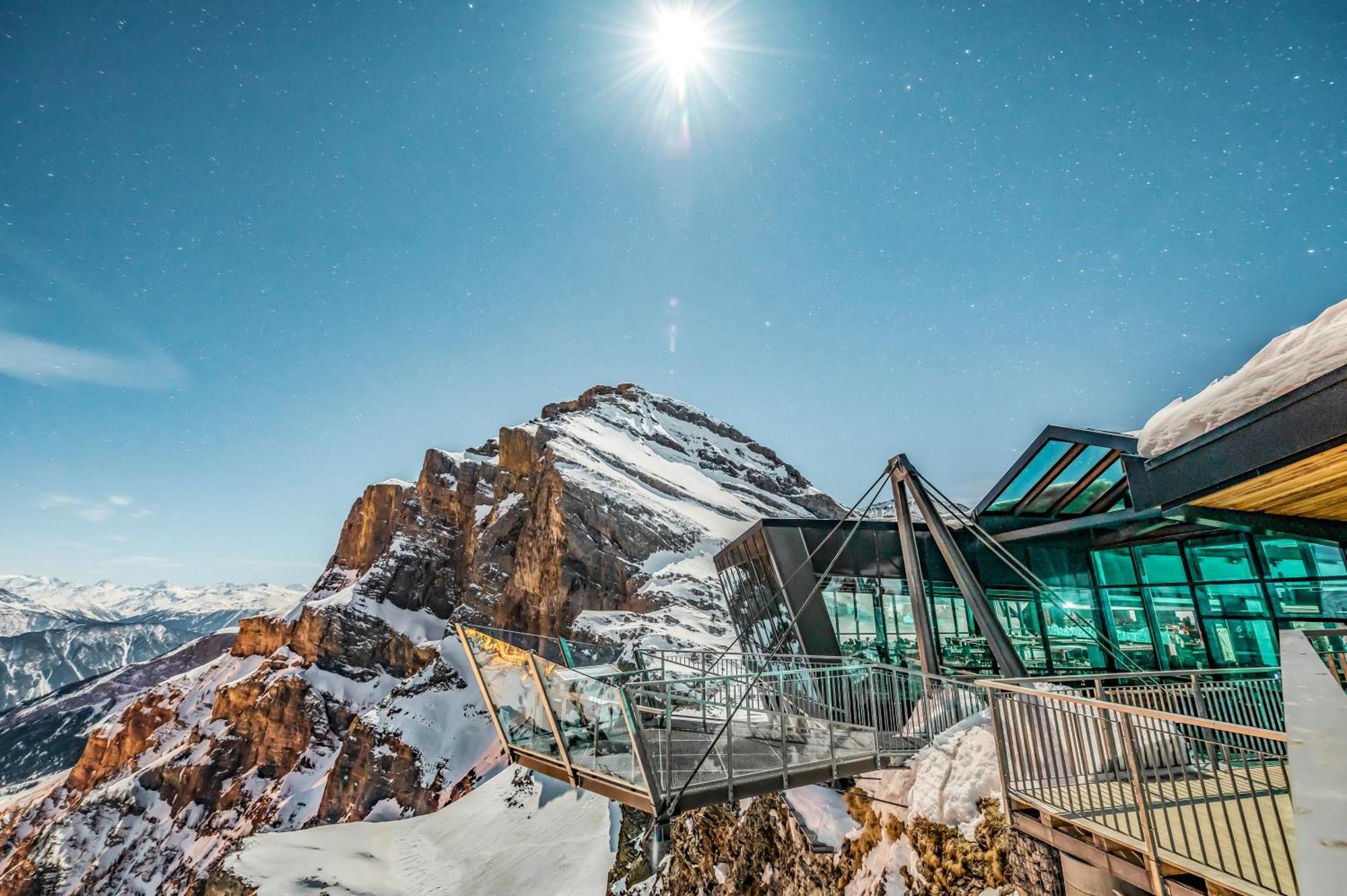 Hotel Walliserhof-Leukerbad-Therme エクステリア 写真