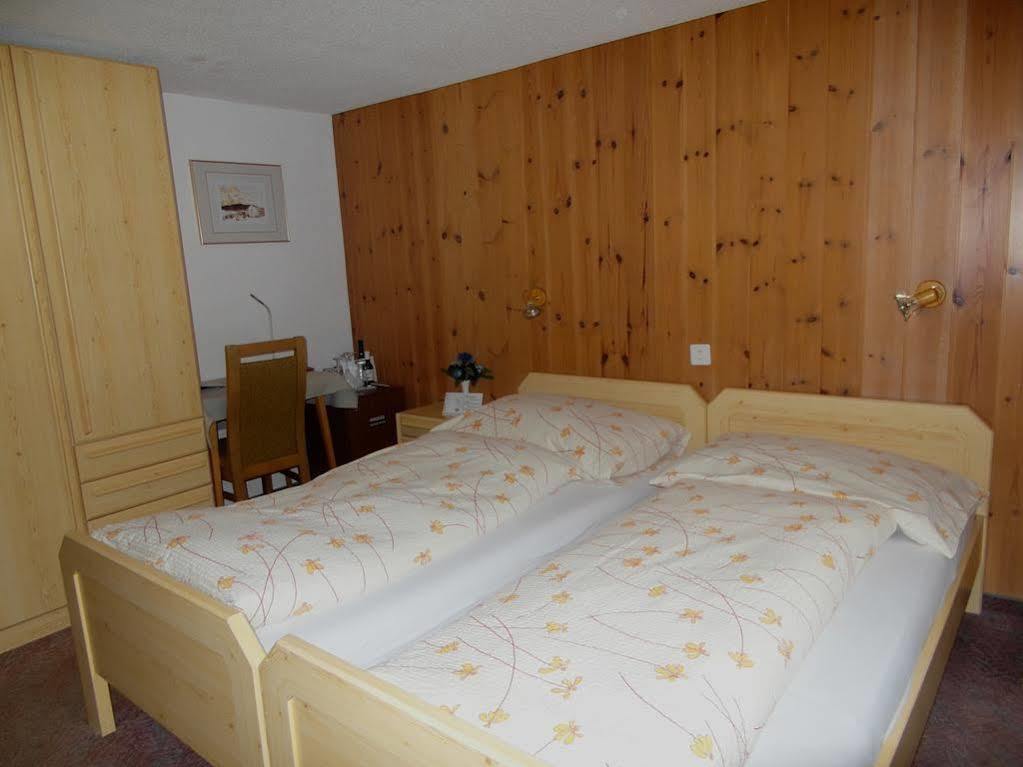 Hotel Walliserhof-Leukerbad-Therme エクステリア 写真